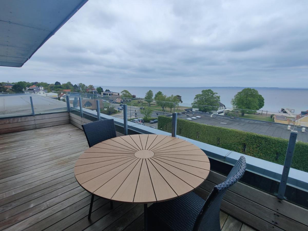 Hotel Marina Vedbaek Bagian luar foto